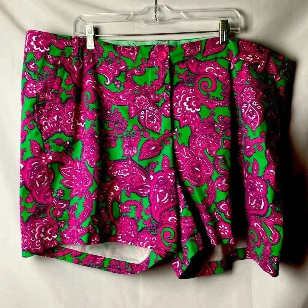 CROWN  & IVY CAROLINE SHORTS WO SIZE‎ 24 PINK GREEN PAISLEY PRINT CLEAN POCKETS